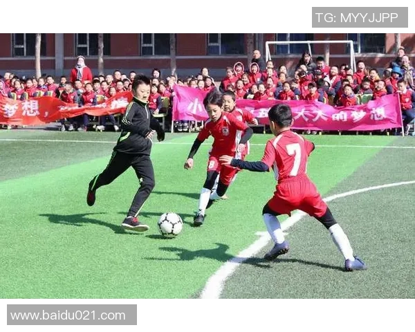 足球明星如何平衡职业与家庭亲子关系的秘诀与心得